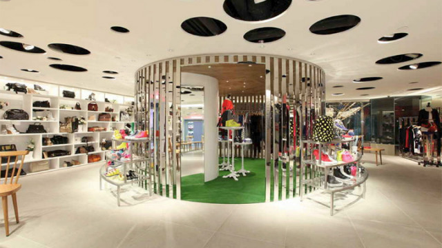 Retail Fashion Fit-Out Store in Dubai Mall